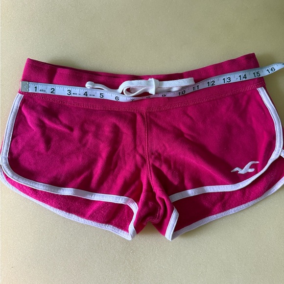 Hollister Women's Fuchsia Athletic Shorts (Small) - Picture 2 of 7
